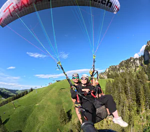 Sensations fortes en parapente biplace - Bon cadeau utilisé à Charmey