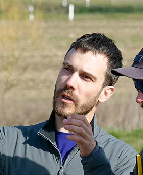 Jérémy, pilote FSVL et assistant au décollage chez Thalia Parapente