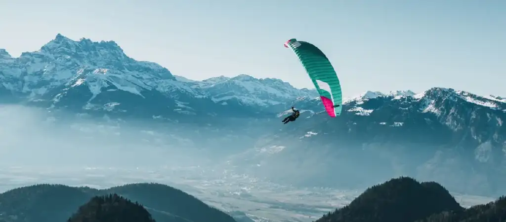 Koyot 6 Guava image en panorama avec les alpes