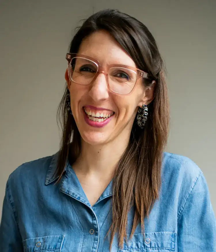 Photo Portrait d'Aline qui a été élève chez Thalia Parapente